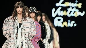 2025 Paris Fashion Week: Smart Fashion