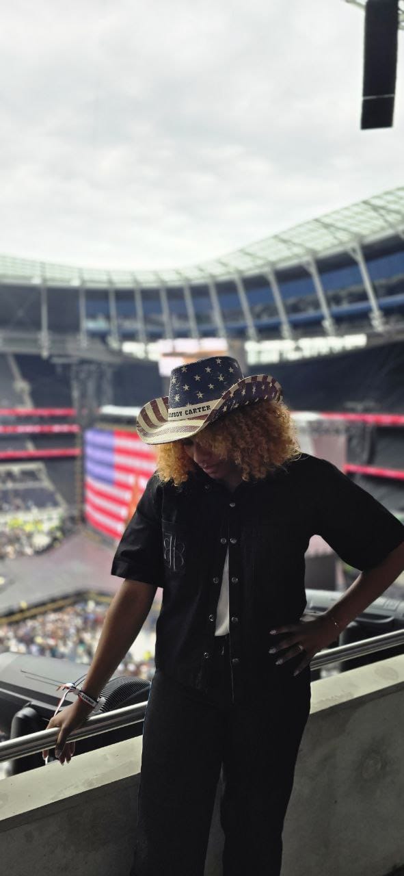 IN MY CLOSET with Lys Conceicao