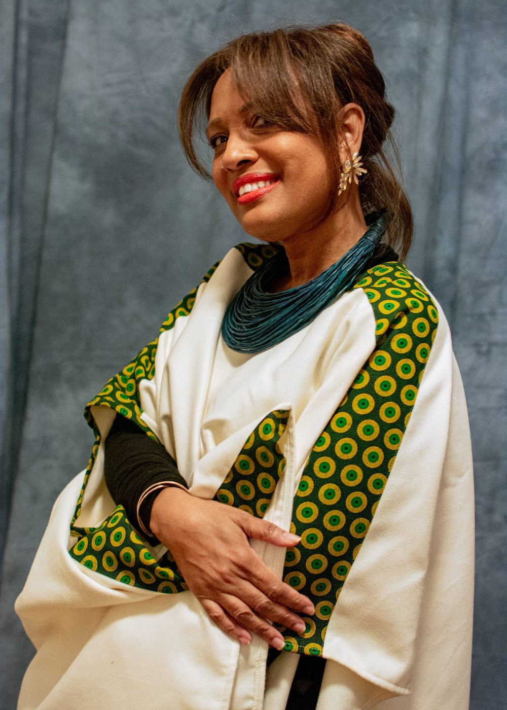 Bola Nangabe Women's Coat Ngwedi Cape