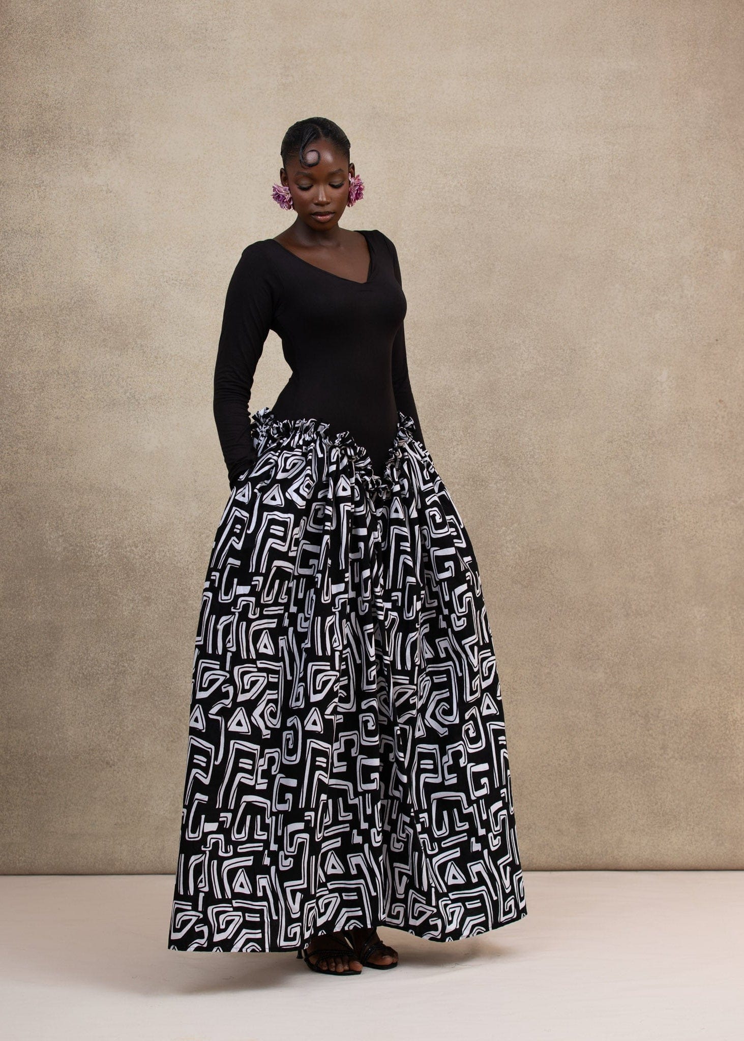 Ruks à la mode Dress Vee Dress