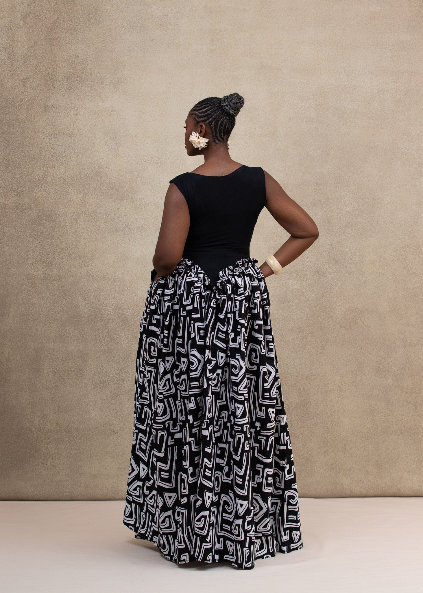 Ruks à la mode Dress Vee Dress