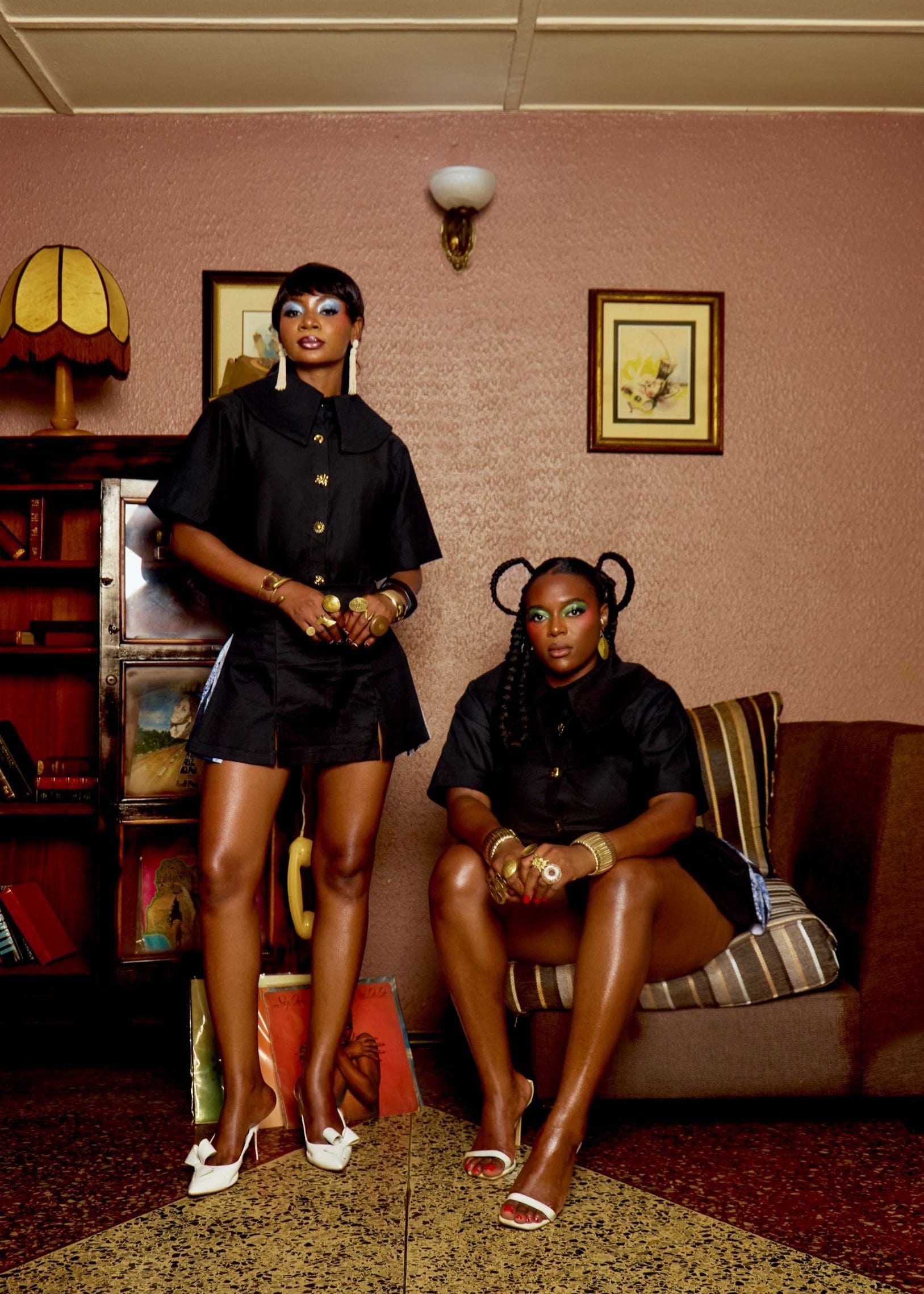 SISÈ Shirt Exaggerated Collar Shirt