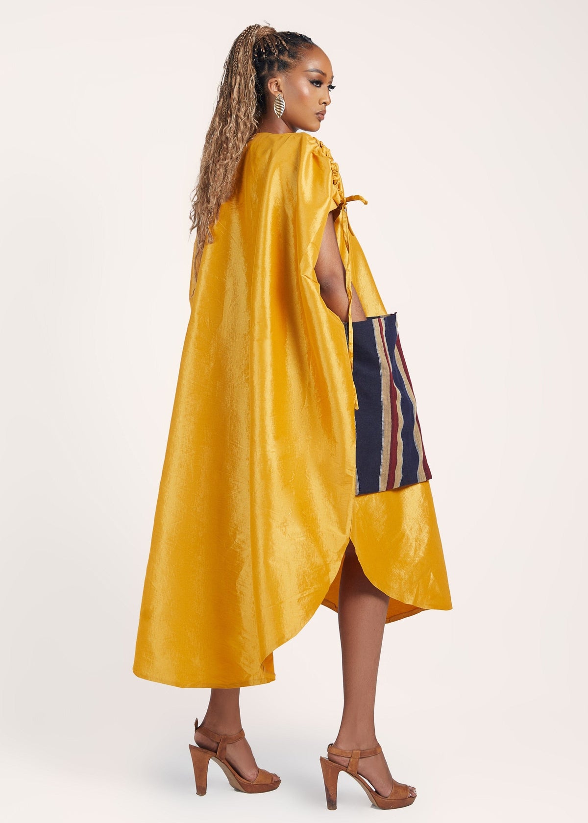 Ehi Woman Bubu Ehi Bubu with Oversized Aso Oke Pockets