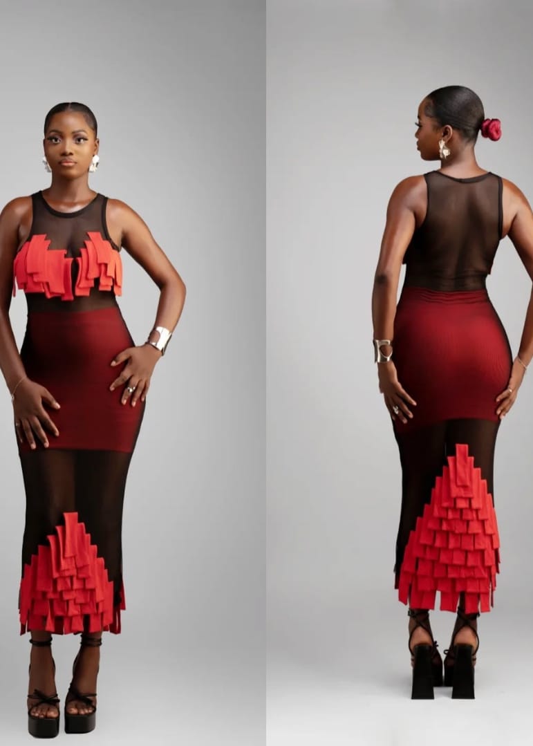 Iwari Dresses Kiss