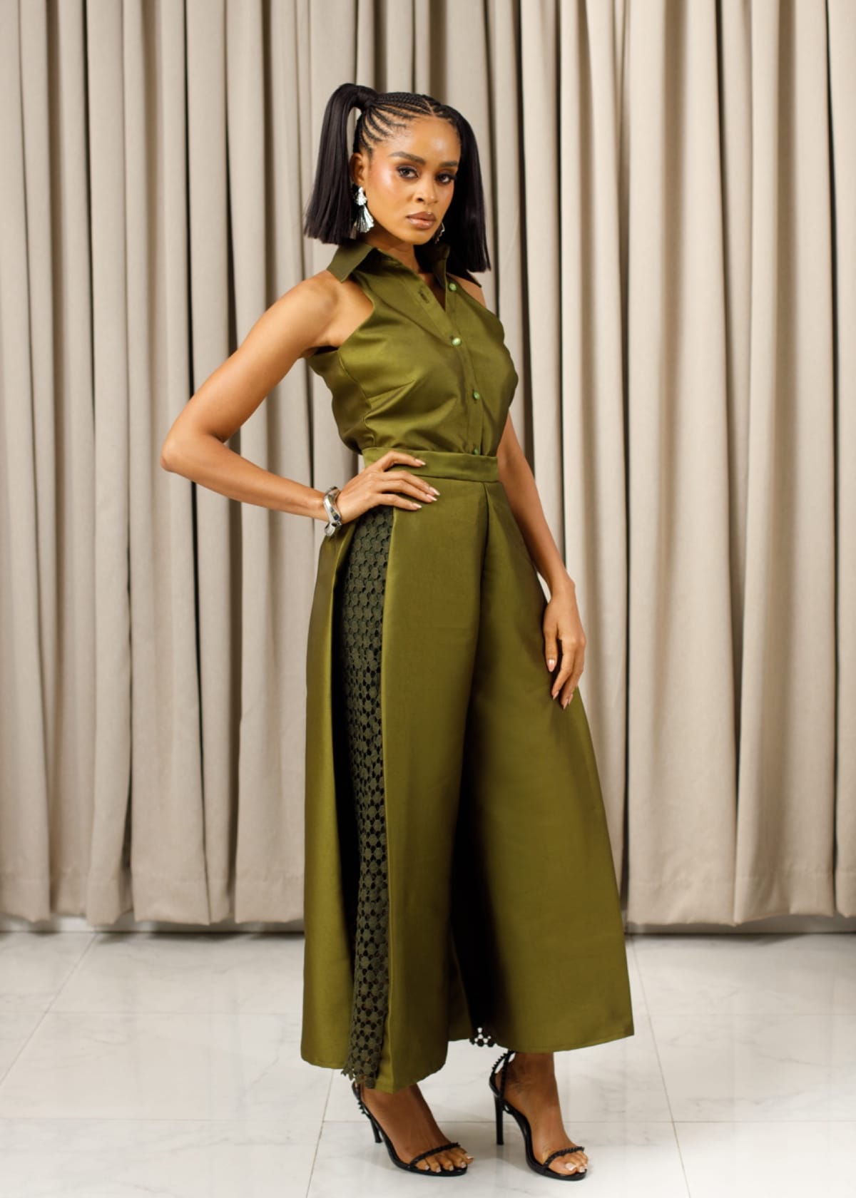 Kwelaku Shirts & Blouses Orie Sleeveless Blouse