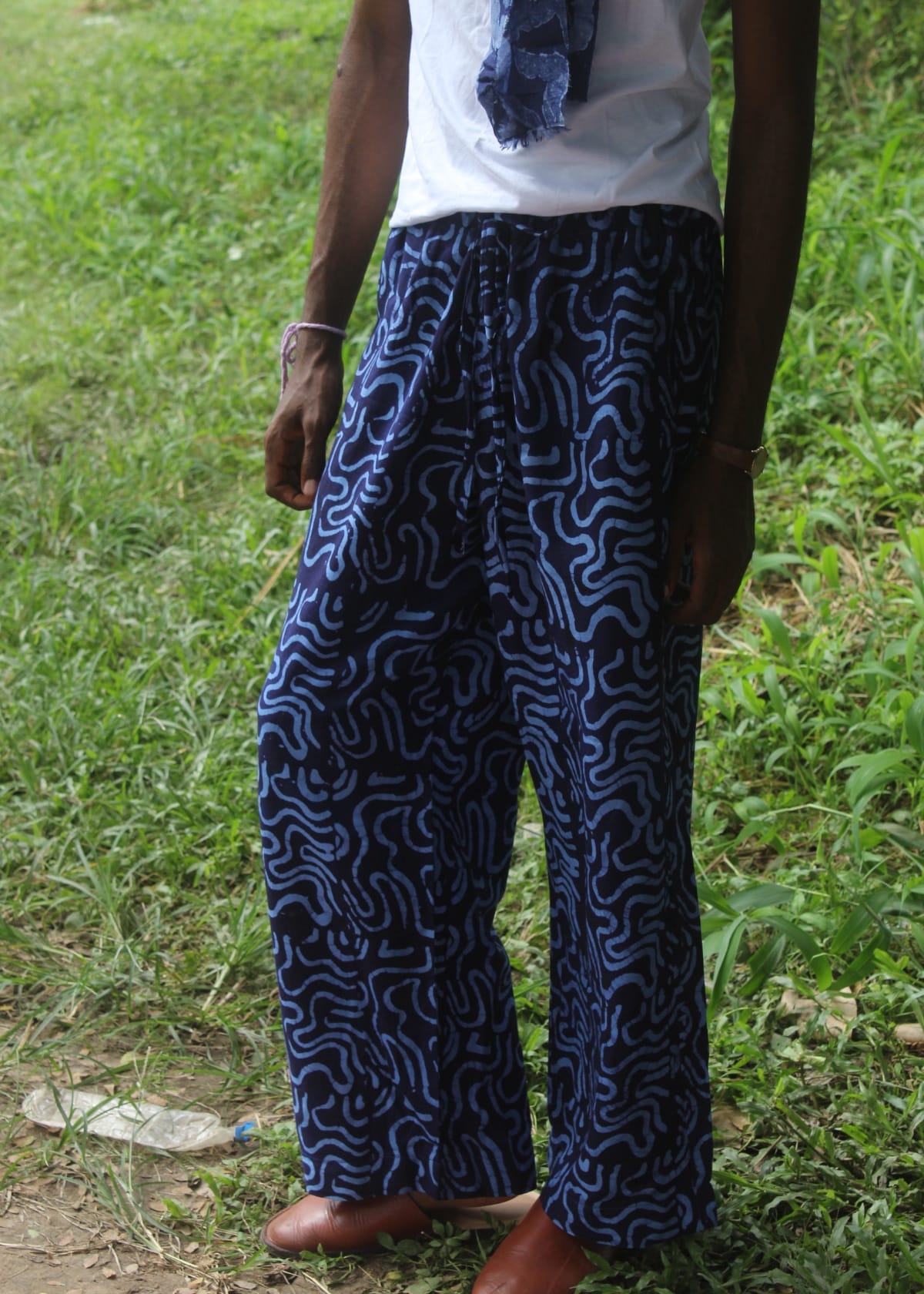 Seun'dele Trousers & Jeans Tides of Love Pant in Blue
