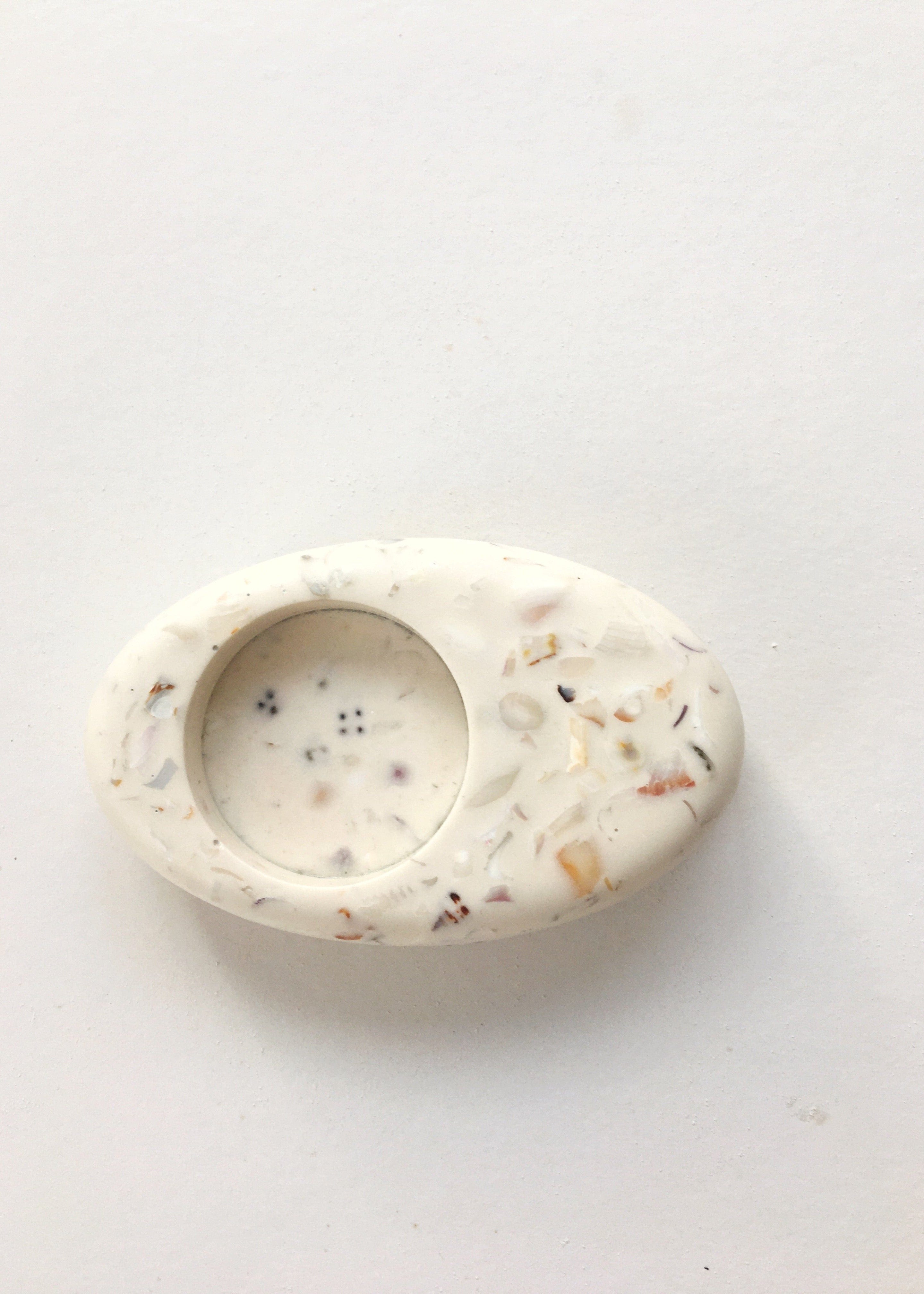 Zoa Collective Home Accessories White BAHARI TEALIGHT HOLDER